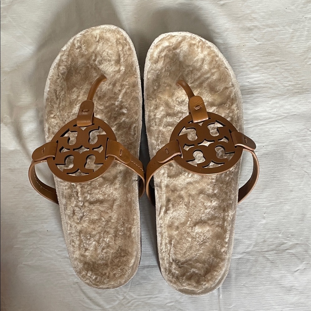Tory Burch Shearling Sandals - Caramel